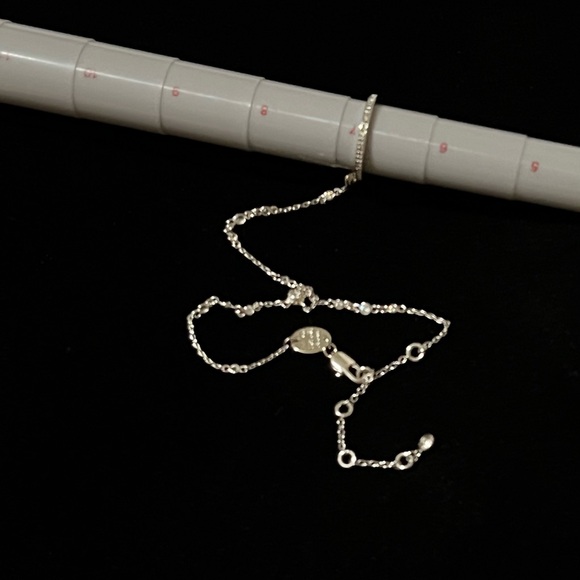 Henri Bendel bracelet/ring chain - Picture 3 of 3